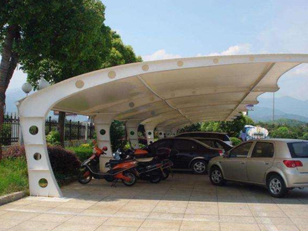 車棚膜結構