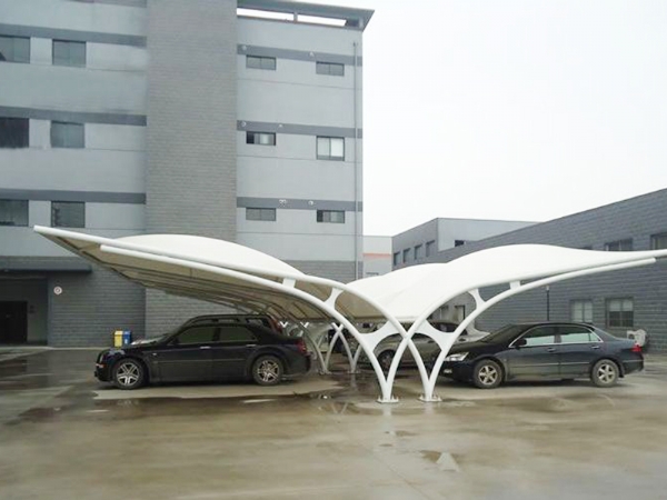 車棚膜結構