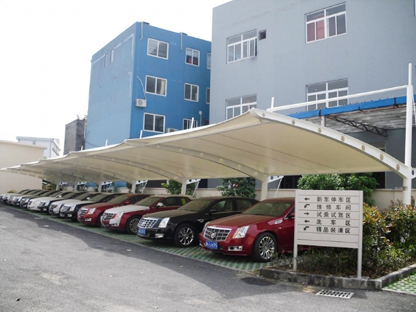 車棚膜結構